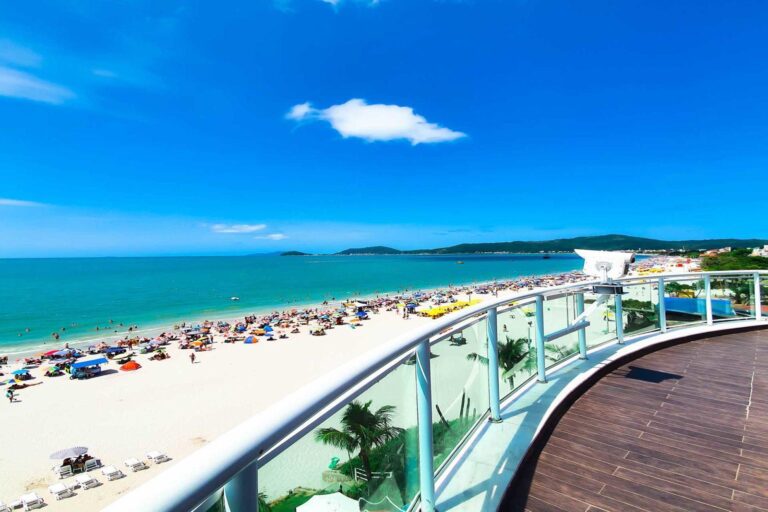 o que fazer na praia de canasvieiras em florianopolis