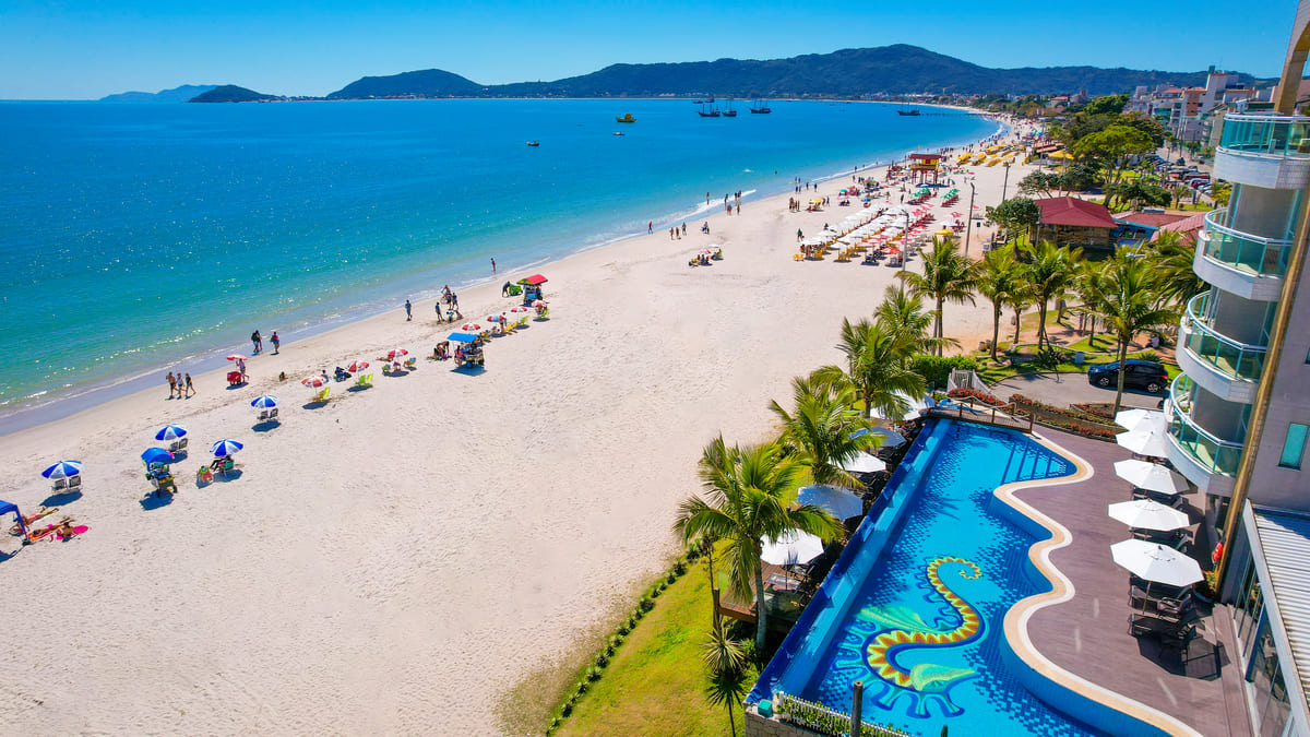 Dezembro de 2026 em Florianópolis: como é o clima, lotação e preços